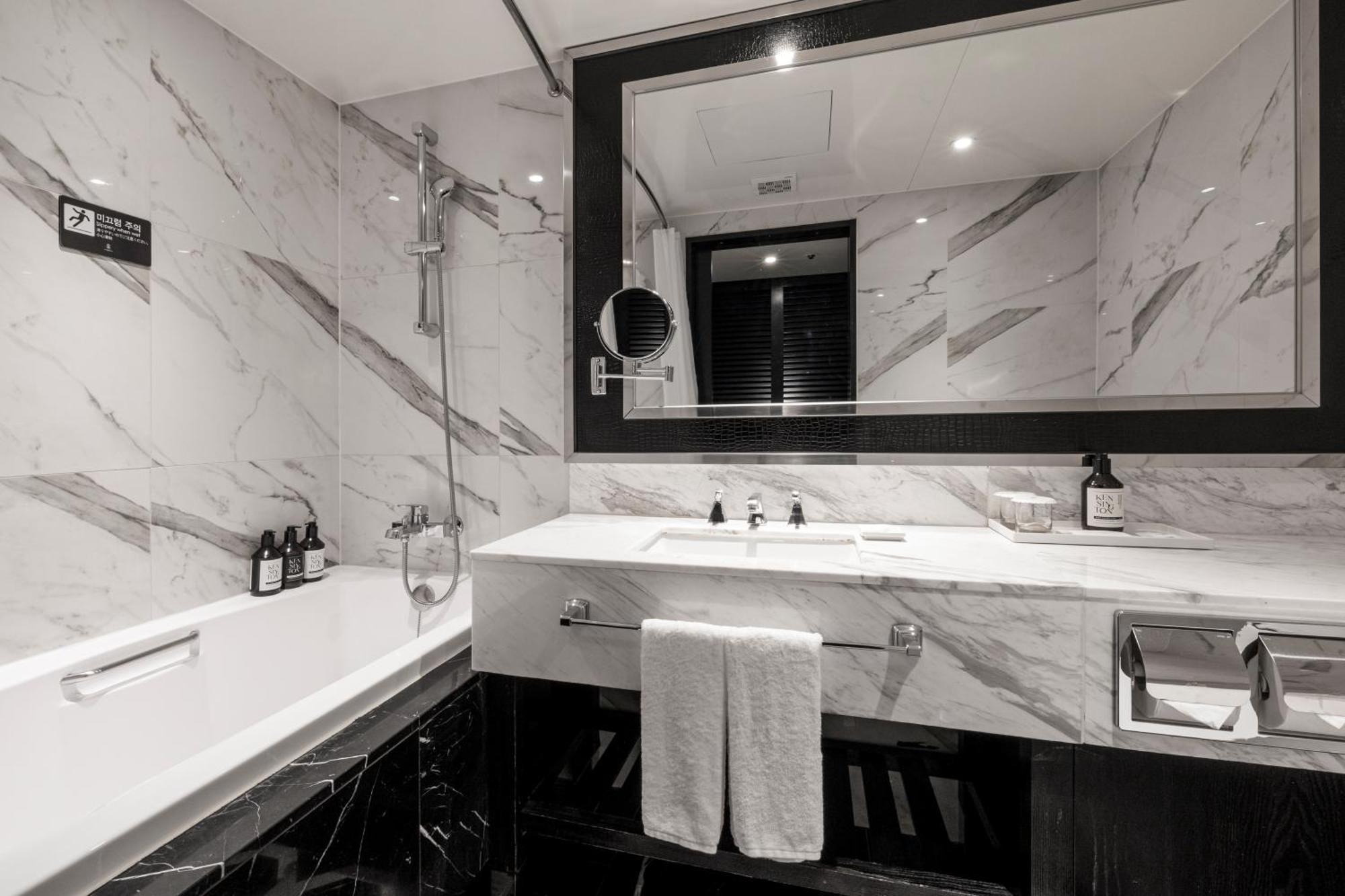 Kensington Hotel Yeouido Seoul Exterior foto